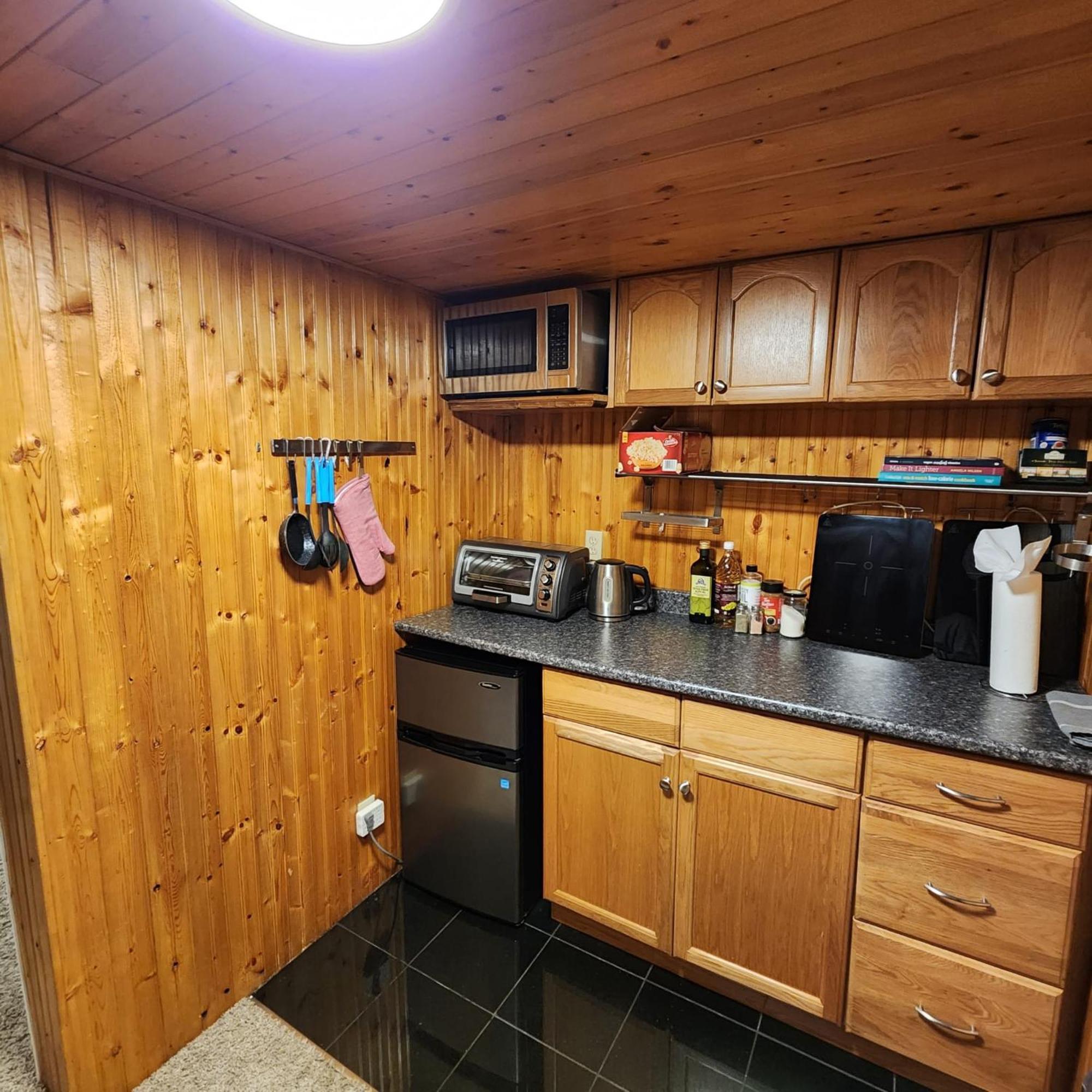 The Weber Suite Kitchener Exteriör bild
